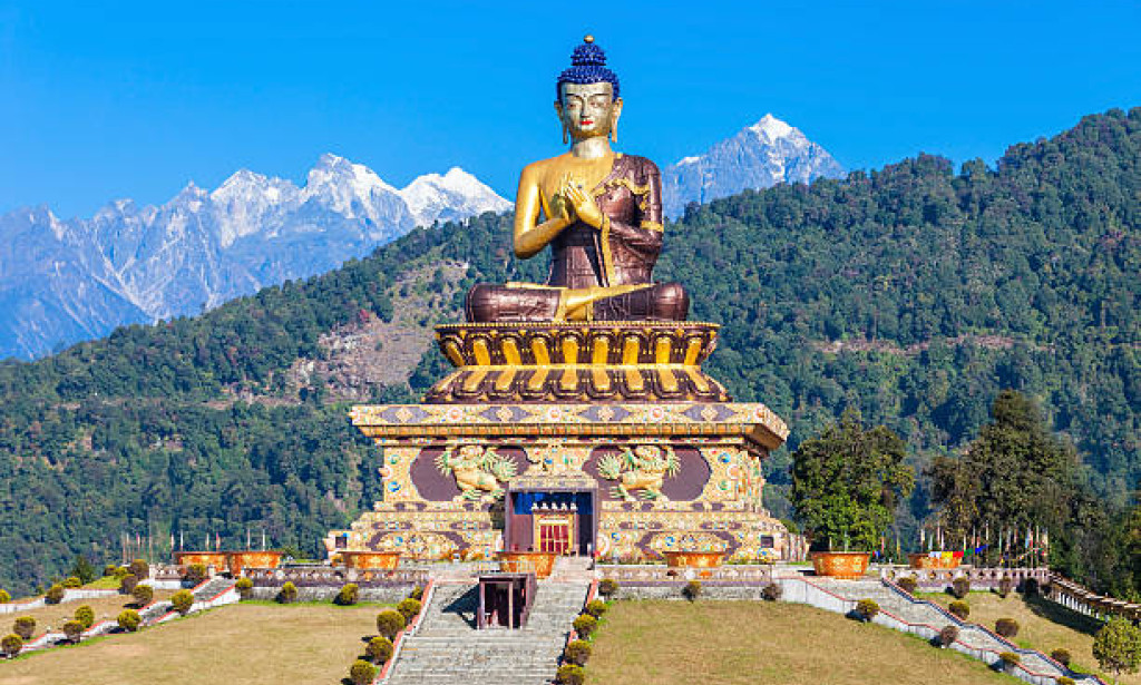 Sikkim's Culinary Delights: Exploring Local Food and Cuisine