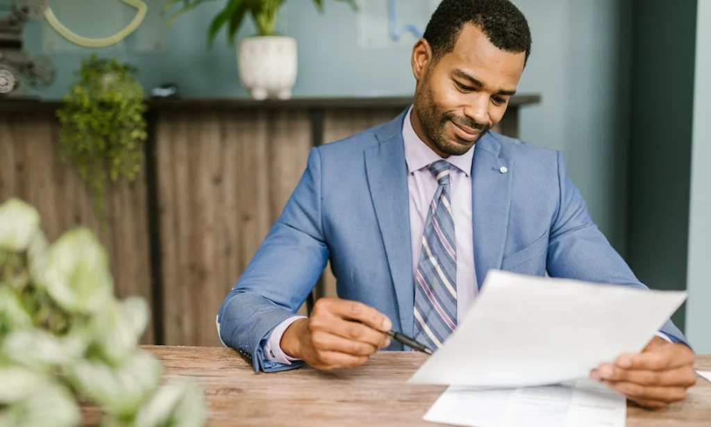 A Comparative Guide to Fix and Flip Loans and Traditional Financing Options