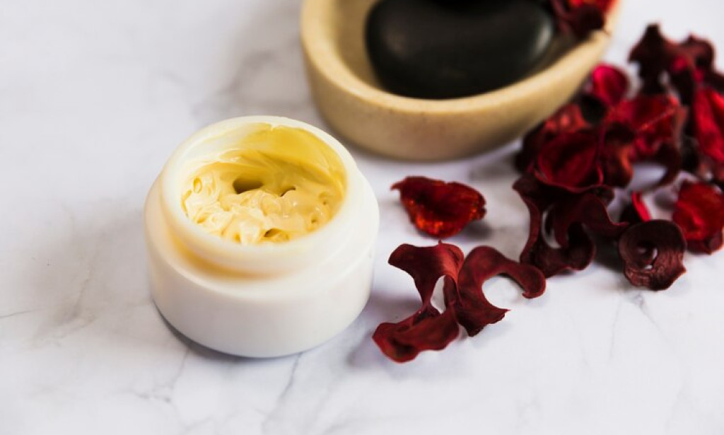 What Are the Benefits of Rose Scrub?