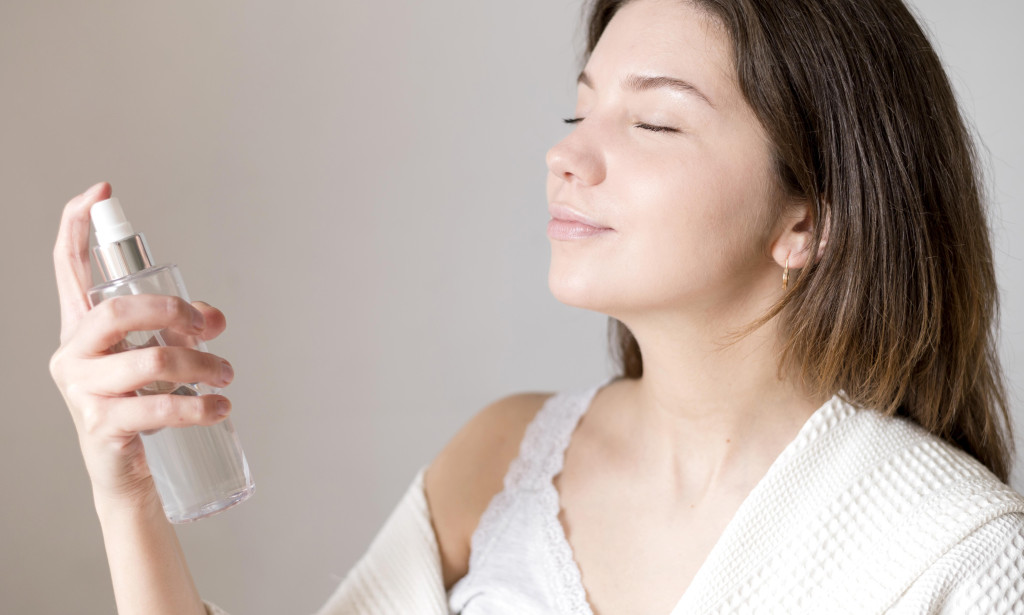 Is Rose Water Spray Effective?