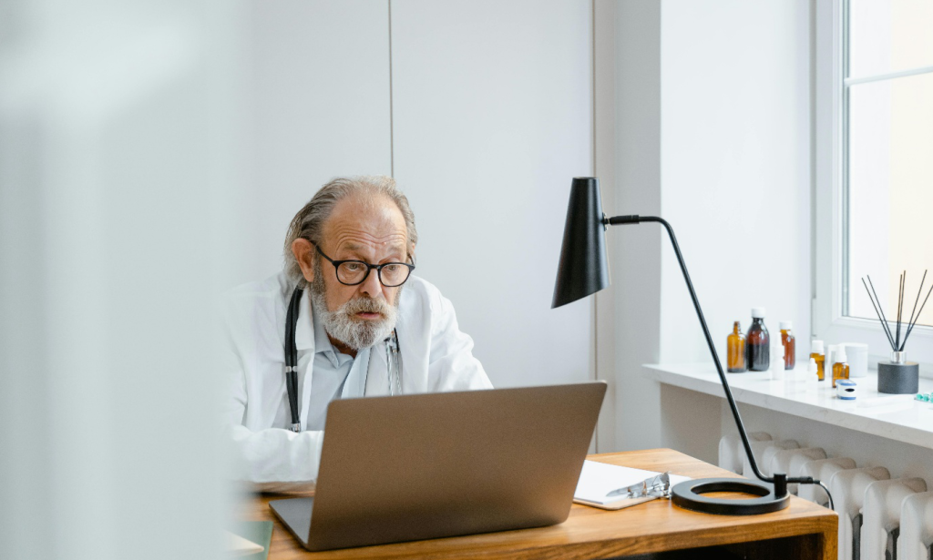 Heartburn Symptoms, Causes, and Risks You Shouldn’t Ignore