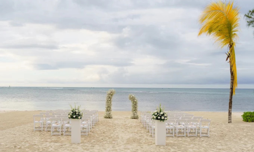 Island Love: Planning the Perfect Beach Wedding Jamaica Style
