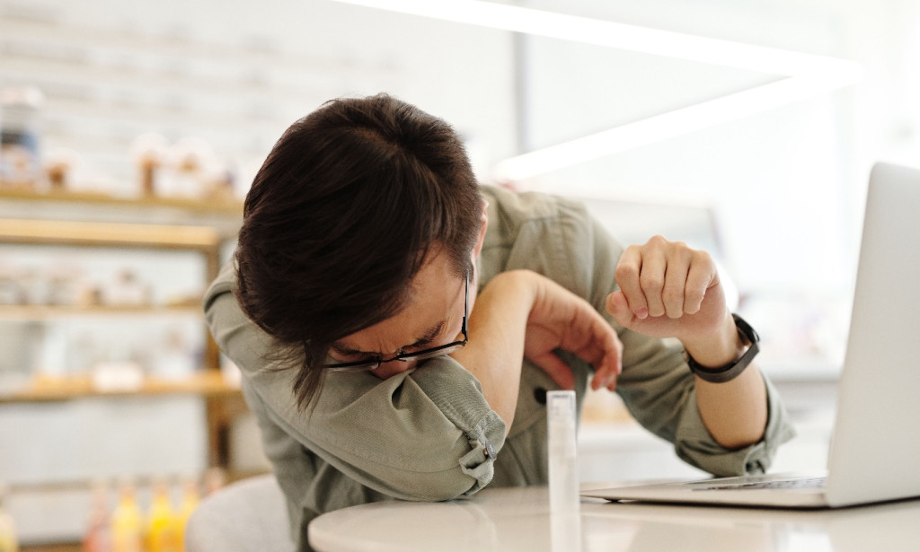 The Long-Term Impact of Presenteeism on Professional Performance and Corporate Operational Output